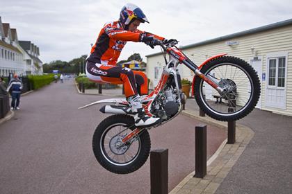 Dougie Lampkin will make his final appearance at Sheffield on January 3