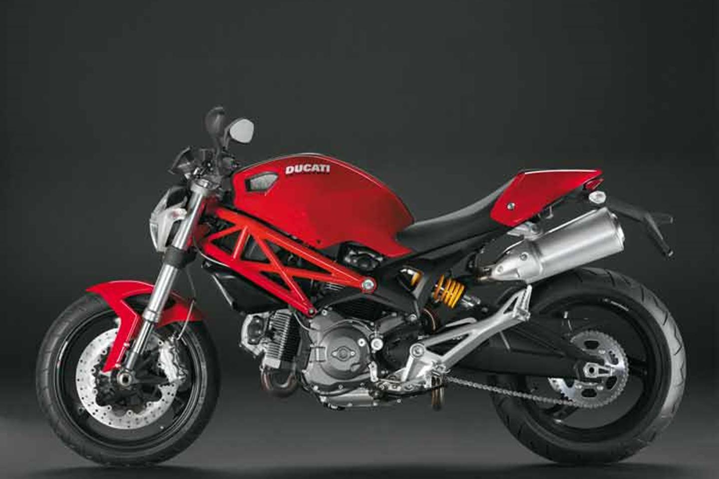 2011 ducati store monster 696 specs