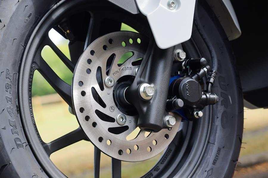 2025 Honda CUV e, front brake disc and caliper 