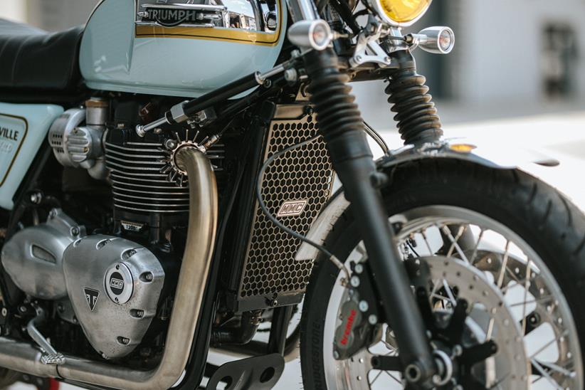 Custom Triumph Bonneville T120 steering damper and forks