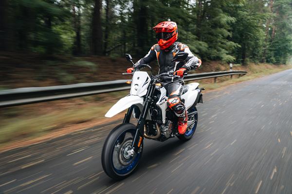 2025-on Suzuki DR-Z4SM poised ready for a corner to carve