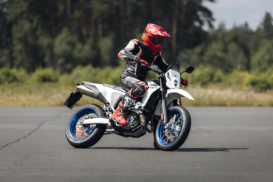 2025-on Suzuki DR-Z4SM backing it in