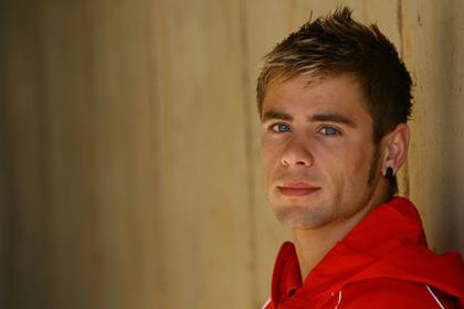 Alvaro Bautista has broken his collarbone