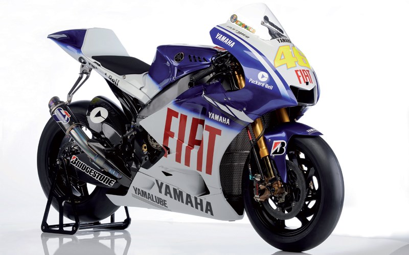 dybde analyse vand Yamaha unveil Valentino Rossi's stunning new 2009 YZR-M1 | MCN