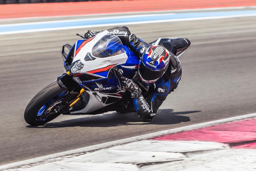 Suzuki GSX-R1000R cornering left