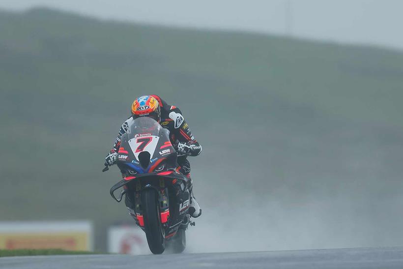 Davey Todd in Bennetts British Superbike Championship action with 8TEN Racing BMW.