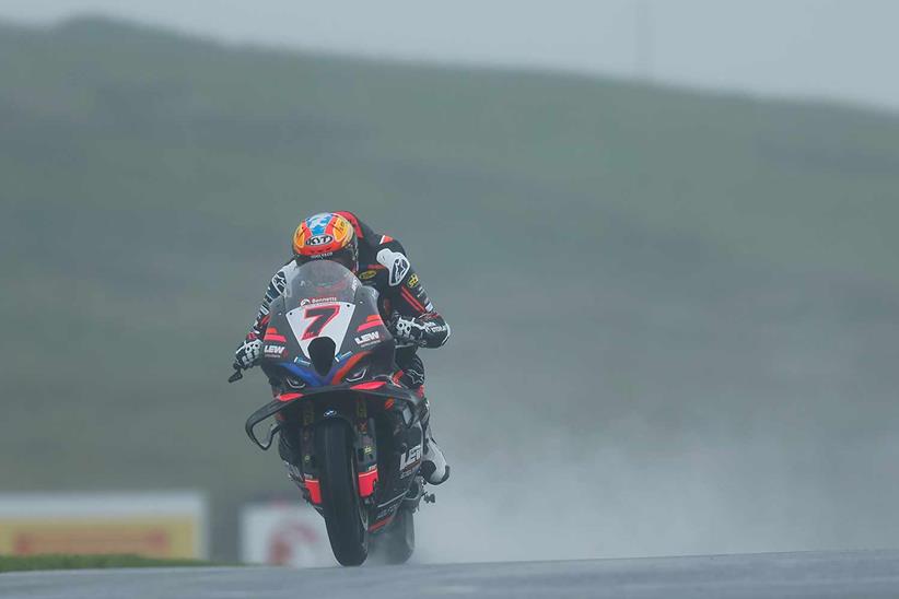 Davey Todd in Bennetts British Superbike Championship action with 8TEN Racing BMW.
