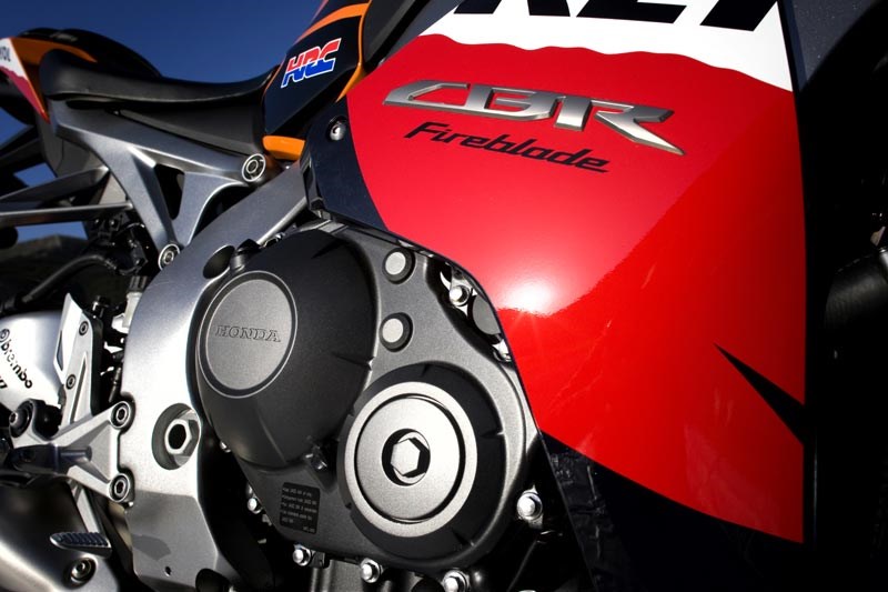 HONDA CBR1000RR FIREBLADE (2009 - 2012) Review