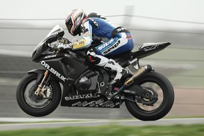 The 24 year old German riding the new 2009 GSXR-1000 set a time of 1m 32.5s