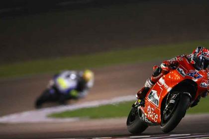 Casey Stoner doesn't want to concentrate on the battle with Valentino Rossi