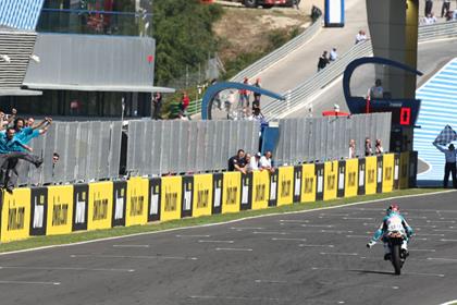 Bradley Smith took his first 125GP win at Jerez