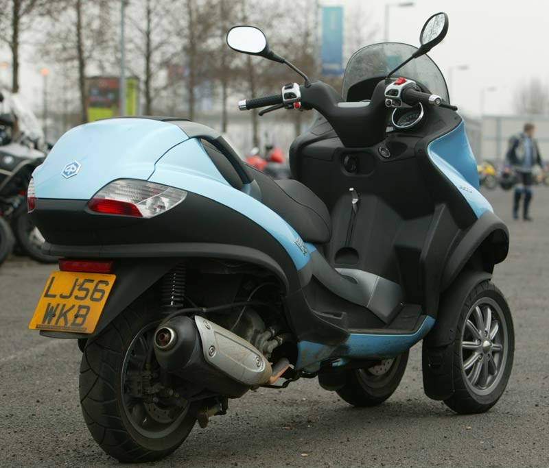 Zelfrespect achtergrond Voorzitter PIAGGIO MP3 250 (2007-on) Review | Speed, Specs & Prices | MCN