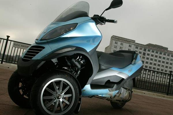 Piaggio MP3 250