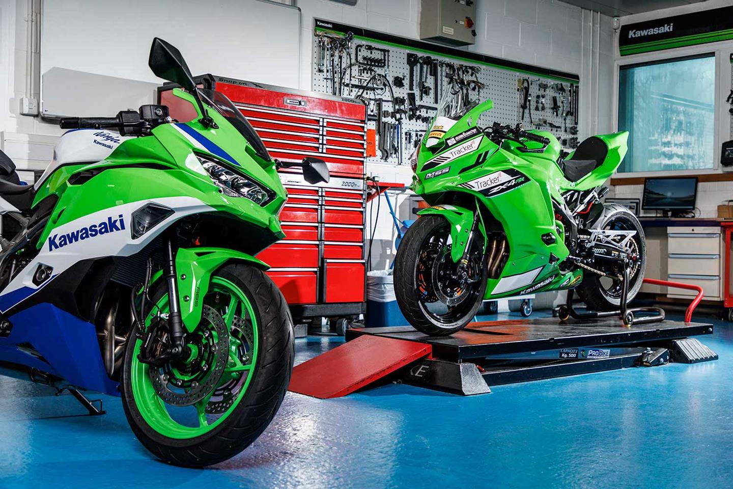 希少❗️BRITISH GREEN(英国製) 2024 Kawasaki Zx4rr Edition - Kawasaki British Superteen