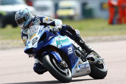 A 1:14.913 lap of Thruxton secured the top spot for Leon Camier