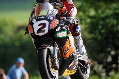 McGuinness wins TT Superbike race