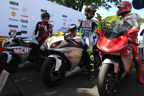 MCN laps TT with racing legends Rossi and Agostini