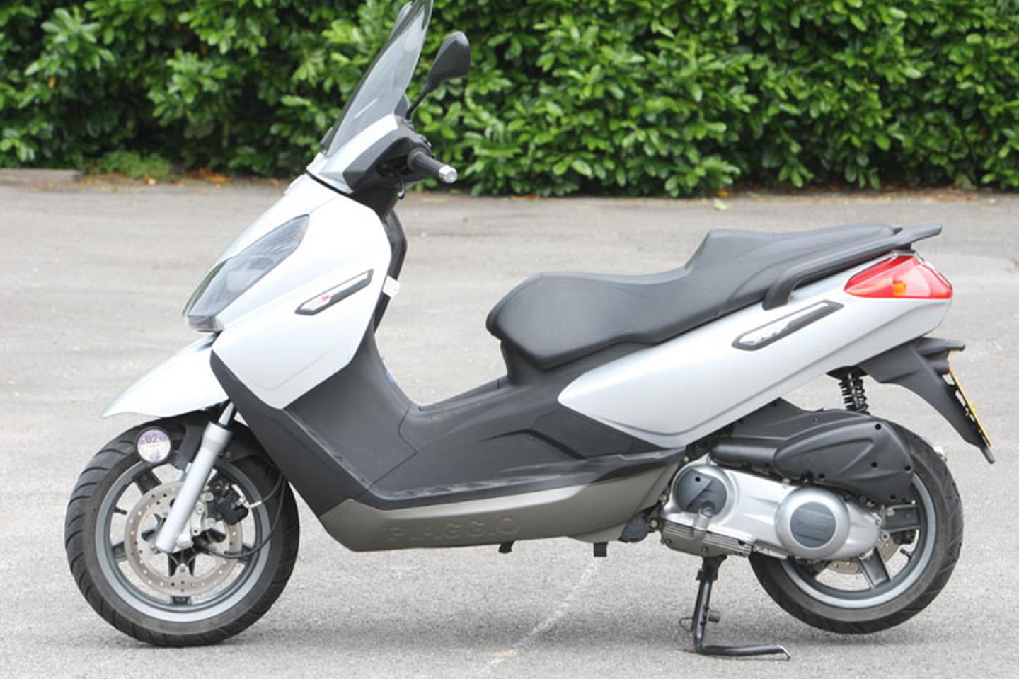 PIAGGIO X7 250 (2008-on) Review | Speed, Specs \u0026 Prices | MCN
