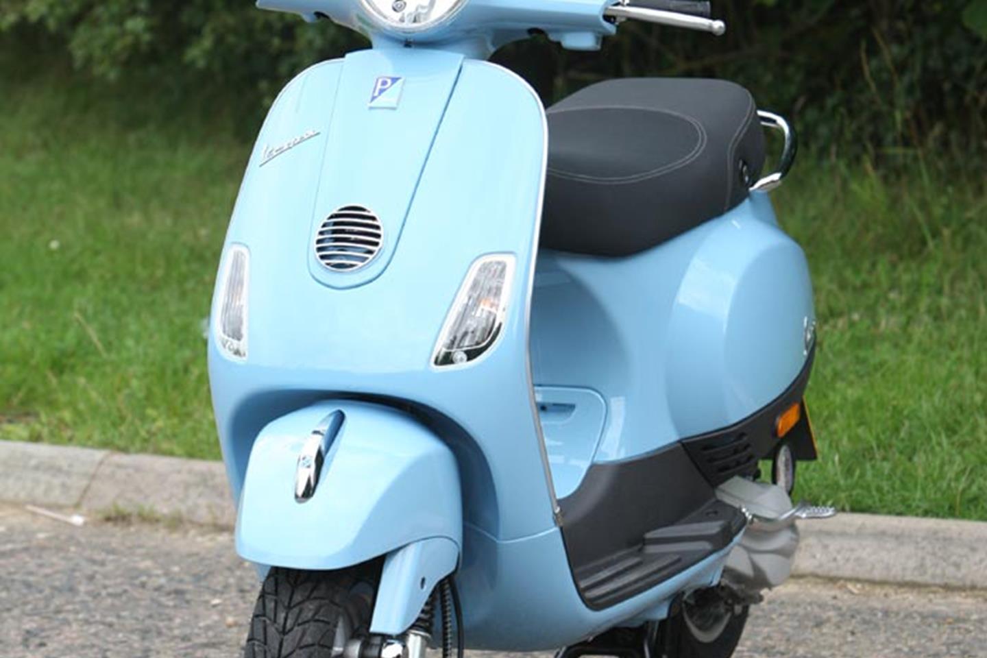 PIAGGIO VESPA LX50 2005 on Review Specs Prices