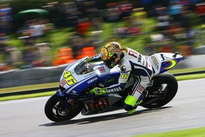 Valentino Rossi will start from pole at Donington Park