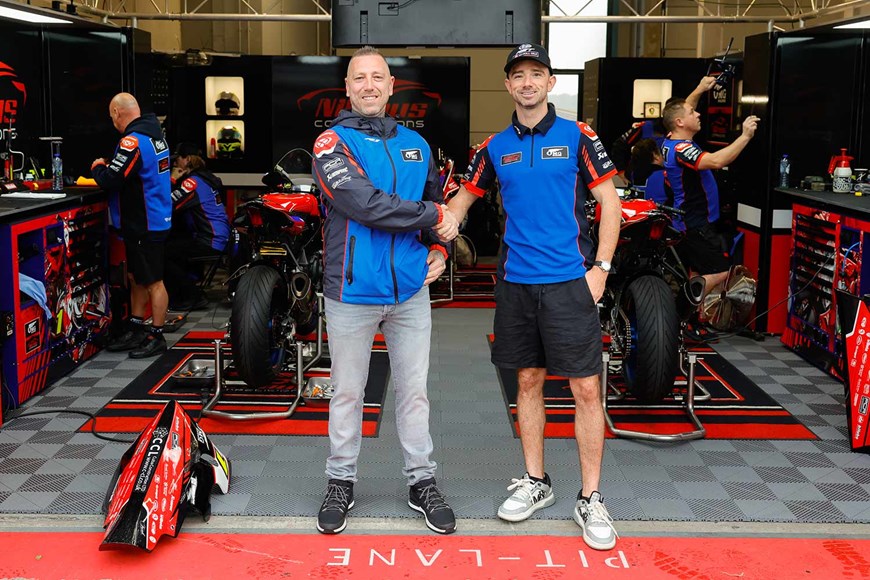 BSB: Glenn Irwin to stay with Nitrous Competitions Racing in 2026