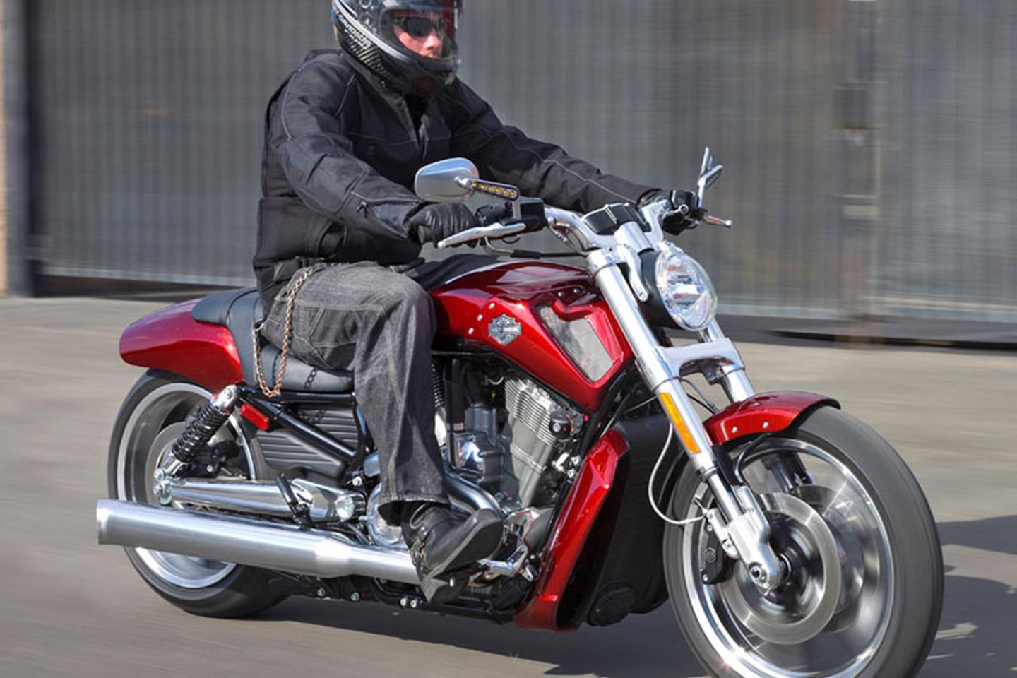 Harley-Davidson V-Rod (2009-2018) review