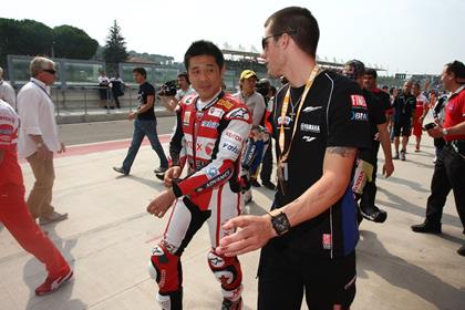 Spies and Haga discuss the lack of grip at Imola