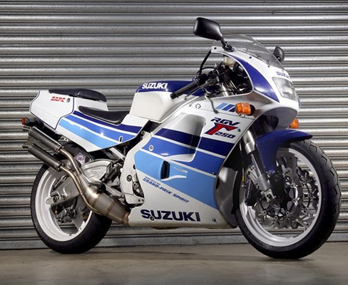 Suzuki RGV250 (1987-1997) review & used buying guide | MCN