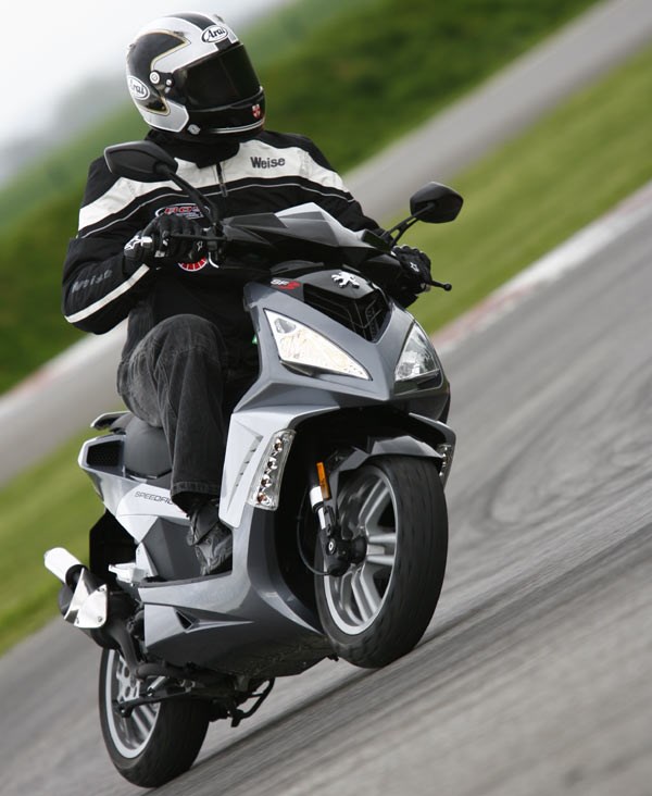 SPEEDFIGHT 3 50 (2009-on) Motorcycle Review MCN