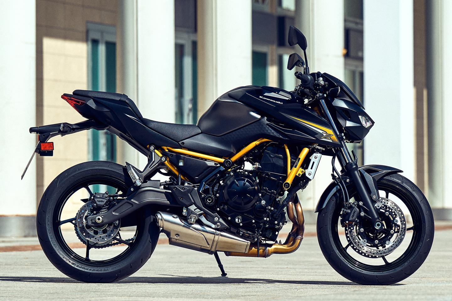 新品　最新　SALSATION Kawasaki launch new Z650 S with ergonomic and tech tweaks