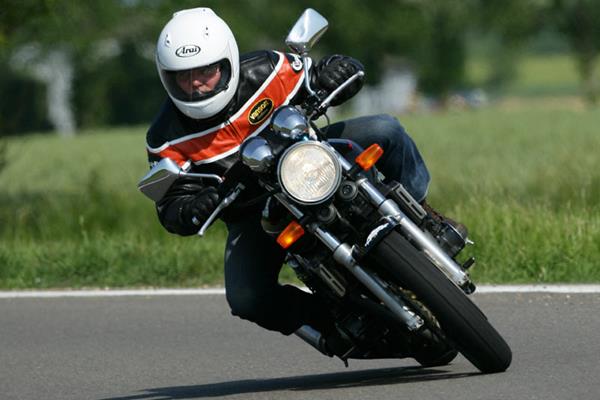 HONDA CB400 (1992-on) Review | Speed, Specs & Prices