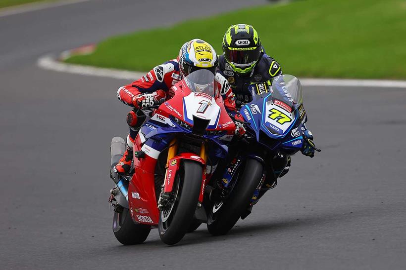 Tommy Bridewell and Kyle Ryde almost touch at Brands Hatch during the 2024 season finale.