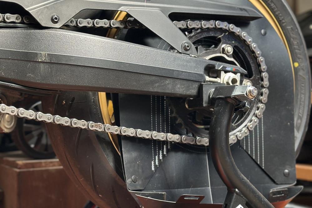 How to look after a motorbike chain and extend its life