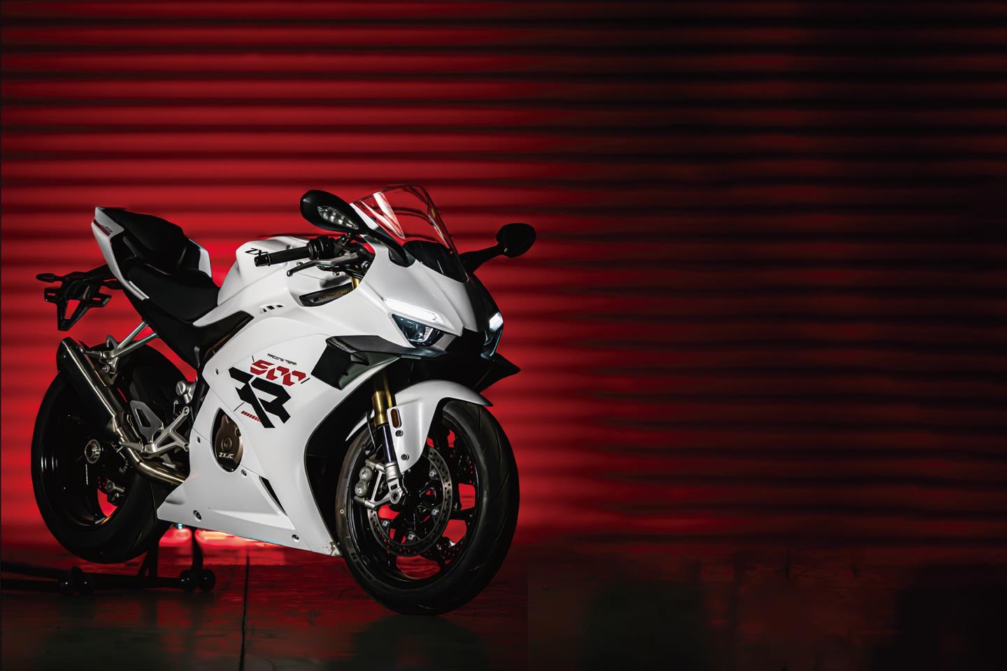 New Chinese brand ZXMOTO debut 500RR inline four sportsbike