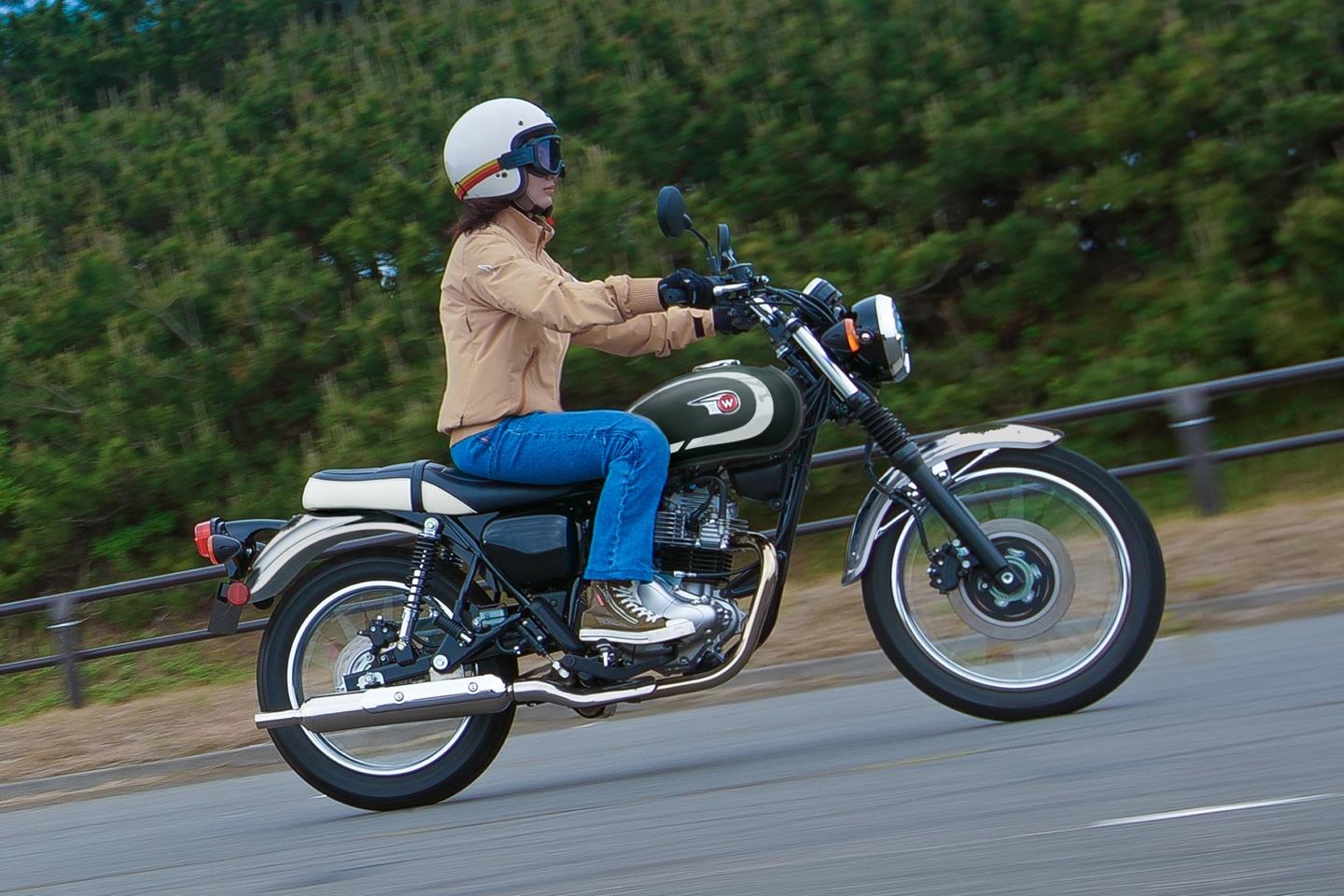 Kawasaki unveil new W230 model headed for the UK in 2026