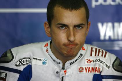 Jorge Lorenzo broke his right hand in a motocross accident