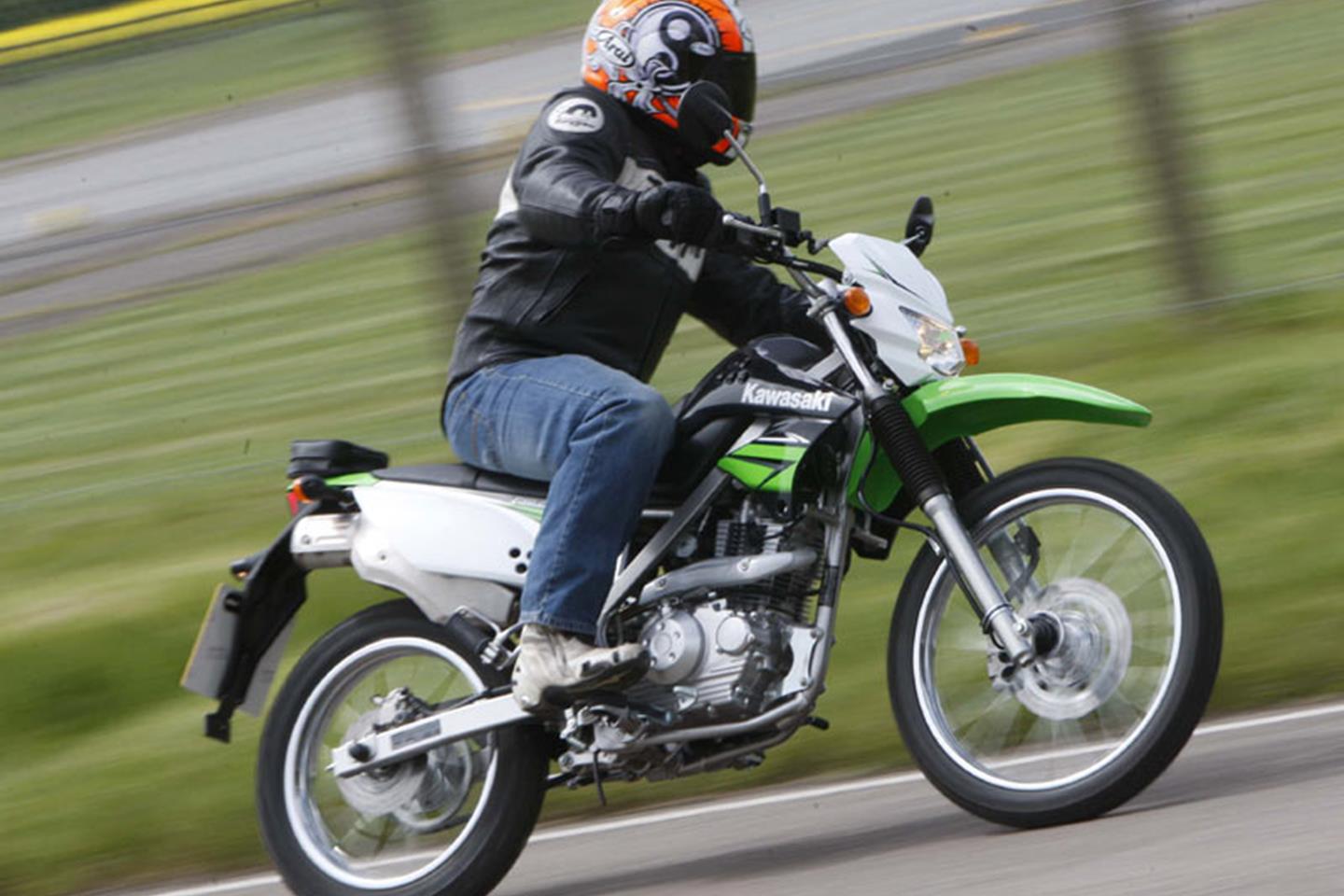 KAWASAKI KLX125 (2010-on) Review | Speed, Specs & Prices | MCN