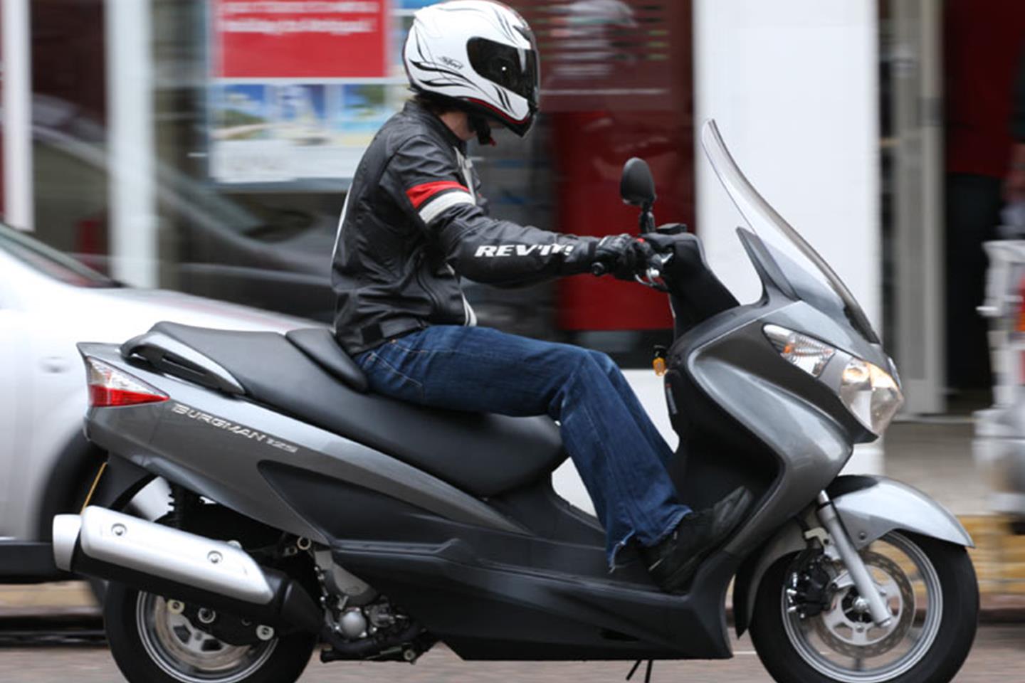 Suzuki Burgman 125 2002 2012 Review Specs Prices