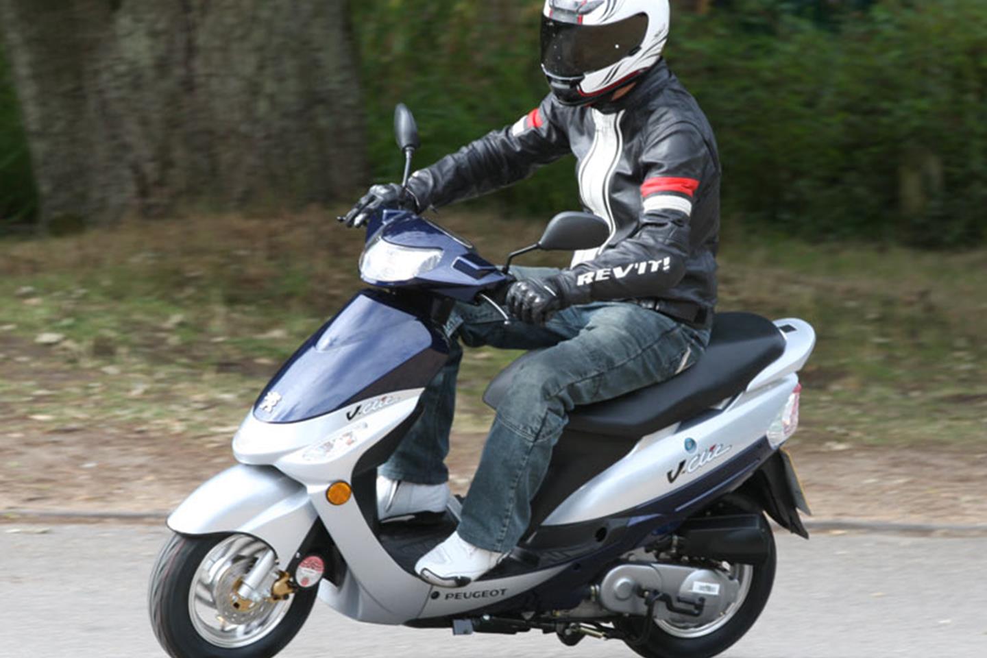 peugeot v clic 50cc moped