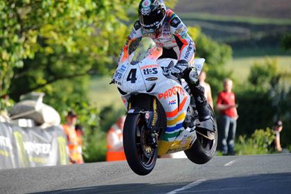 Ian Hutchinson at Ballaugh Bridge