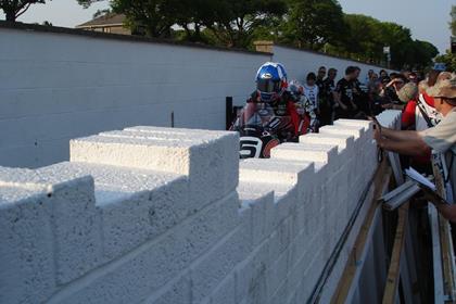 amor about to test his pit lane limiter