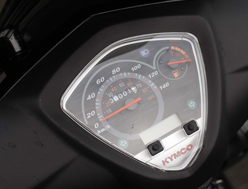 KYMCO SUPER 8 125 (2010on) Review Specs & Prices