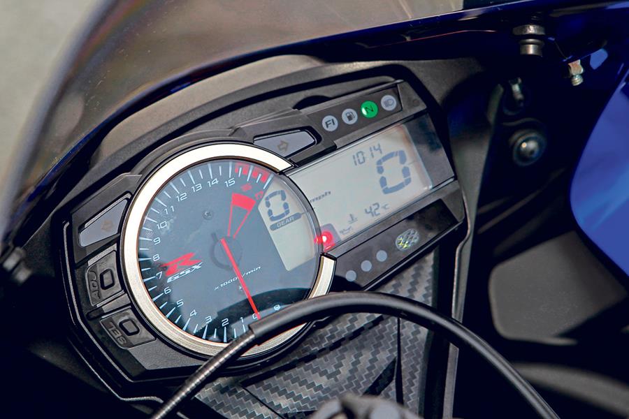 Suzuki GSX-R600 clocks