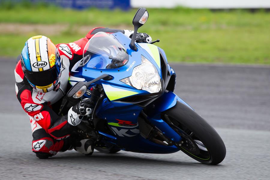 The Suzuki GSX-R600 loves to be thrashed