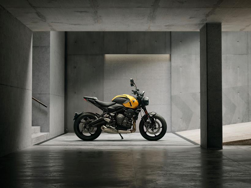 Triumph Trident 660 right side view