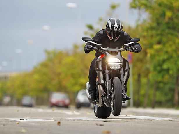 Used best sale ducati diavel