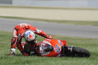 Casey Stoner crashed out of the top six at Indianapolis