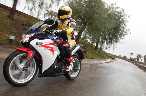 HONDA CBR250R (2011-2013) Review | Speed, Specs & Prices | MCN