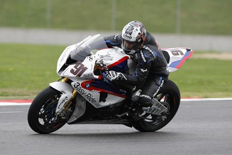 Video: Magny Cours WSB test