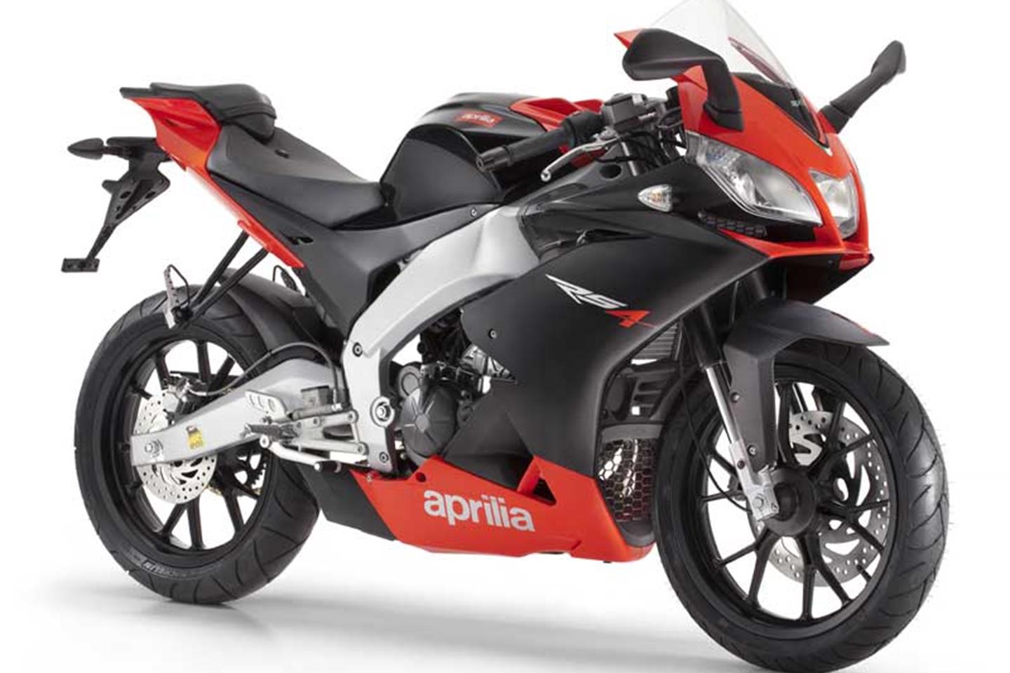 Aprilia rs 125 deals mileage